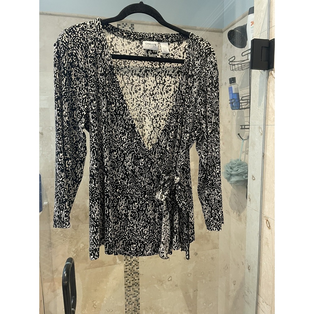 Chico's Travelers 2 Black Off White Mock Wrap Look Shirt 3/4 Sleeve Top